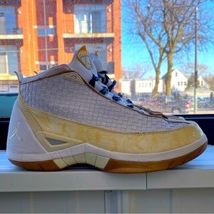 Air Jordan XV (15s), White & Gold, Retro 2008, Size 11
